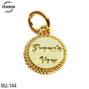 Mode bricolage <span class=keywords><strong>collier</strong></span> glisser breloques blancs en gros multicolore Laser logo rond pendentif accessoire - Product Image 4