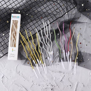 Candela Romantica Ricurva per Torta di Compleanno Decorazione Creativa per Feste Candela a Spirale Dorata Colorata Candela Ritorta in Scatola di Carta - Product Image 3