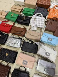 Bolso <span class=keywords><strong>de</strong></span> Hombro <span class=keywords><strong>de</strong></span> Gran Capacidad para Mujer, Color Sólido, Moda 2026, con Cierre Abierto, Color Caramelo, Venta al Por Mayor Directo <span class=keywords><strong>de</strong></span> Productores - Product Image 4