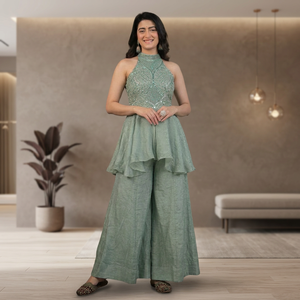 Conjunto de Top y Pantalón de Seda para Fiesta con Trabajo a Mano y Moti, Tela Elástica Antiarrugas de Secado Rápido, Reversible para Bodas y Diwali - Product Image 1