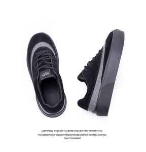 Chaussures décontractées tendance pour hommes, en maille respirante, antidérapantes, à talon bas, à carreaux, avec doublure en dentelle, style sportif, toutes saisons - Product Image 6