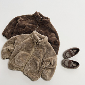 2025 hiver nouveau Style imprimé en peluche bébé <span class=keywords><strong>manteau</strong></span> pour garçons et filles décontracté forêt Style tout-match enfants vêtements hauts légers - Product Image 3
