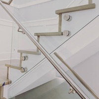 Escalier intérieur en métal et bois préfabriqué de luxe, design moderne personnalisé, escalier droit à poutre simple pour garde-corps en verre