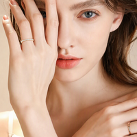 Bague empilable géométrique en argent sterling S925 plaqué moissanite, style luxe léger, petite taille