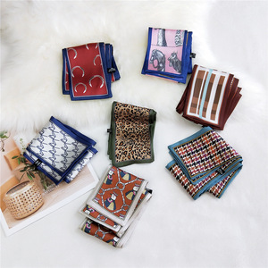 98*9 Nuevo Estilo Poliéster Cuadrado Estampado Calzoncillos Boxer Largos Mini Pañuelo <span class=keywords><strong>de</strong></span> Verano para Mujer Estilo Coreano Versátil con Correa para la Muñeca - Product Image 3