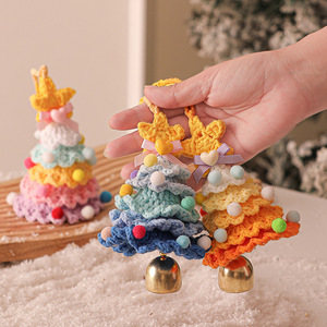 Adornos Navideños Hechos a Mano de Lana Tejida a Crochet, Pequeños Adornos para Escritorio o Decoración de Automóviles, Artículos Festivos de Peluche - Product Image 4