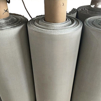 Toiles filtrantes en acier inoxydable de qualité alimentaire, disponibles en tailles 10 mailles, 20 mailles, 40 mailles, 60 mailles, 80 mailles et 100 mailles.