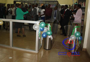 Interface RFID certificat CE taille haute bidirectionnel entièrement automatique en acier inoxydable à vitesse rapide tourniquet d'aileron de contrôle d'accès - Product Image 6