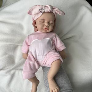 Muñeca Bebé Prematura <span class=keywords><strong>de</strong></span> <span class=keywords><strong>Silicona</strong></span> Suave <span class=keywords><strong>de</strong></span> Platino Completo <span class=keywords><strong>de</strong></span> 31 cm y 12 Pulgadas, Hecha a Mano, con Boca Abierta y Aspecto Realista - Product Image 3