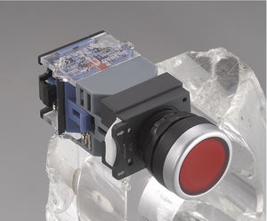 SHSNAO LA38/39-11D 10A ABS樹脂製自己復帰型緊急ボタンスイッチ（22mm LED、1NO構成） - Product Image 1