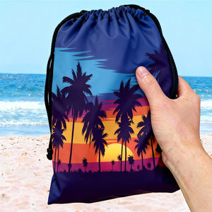 Tappetino da Spiaggia in Poliestere Intrecciato ad Asciugatura Rapida con Tecnologia Anti-Sabbia per Porti Turistici e Parchi Acquatici - Utilizzo per Tutte le Stagioni - Product Image 5