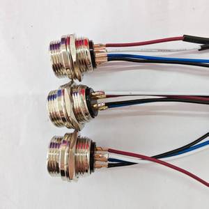 Konektor Pria-Wanita Depan dan Belakang Tahan Air IP66 dengan Isolasi PTFE untuk Penggunaan Komputer dan Sepeda Motor - Product Image 5