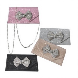 Nuevo Bolso de Hombro de Noche Multifuncional con Cadena de Diamantes y Mariposas de Purpurina Fina, Elegante y Femenino, Venta al por Mayor y al Detal - Product Image 2