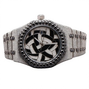 Montre-bracelet de luxe pour femme avec cadran ovale en acier inoxydable, affichage analogique, mouvement à quartz et diamants - Product Image 1