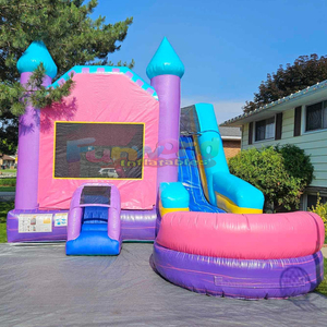 Château gonflable rose pour enfants, avec toboggan et zone de saut, pour usage commercial - Product Image 3