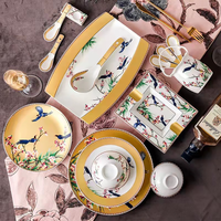 Service de table 70 pièces en porcelaine fine, style chinois, motif oiseaux pie, bord doré, vaisselle de luxe exquise