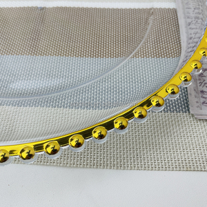 Assiettes de présentation transparentes en <span class=keywords><strong>plastique</strong></span> avec bordure perlée dorée pour décorations de table de mariage - Product Image 6