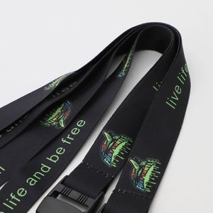 Cordón Personalizado de Poliéster Duradero con Sublimación y Hebilla de Seguridad para Marcas de Moda Urbana y Streetwear - Product Image 4
