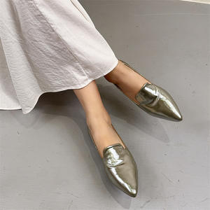 Chaussures <span class=keywords><strong>bateau</strong></span> grises pour femmes avec bout pointu Ladies' Casual Solid Patent Flat and Breathable <span class=keywords><strong>Slip</strong></span>-On Closure pour la saison d'automne - Product Image 6