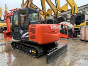Excavadora Hitachi ZX70 usada en buenas condiciones a la venta con motor Yanmar y componentes básicos que incluyen bomba de caja de cambios de motor - Product Image 4