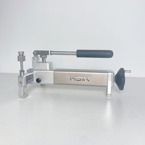 Comparador de Vacío Neumático Manual HSIN613, Bomba de Mano Portátil de Alta Presión para Calibración de Manómetros 1/4BSP OEM HSIN613, Metrología de Baja Presión - Product Image 4