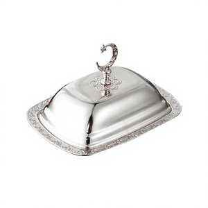Plato para Mantequilla de Acero Inoxidable Plateado con Tapa, Elegante Diseño de Luna Creciente y Estrella, Plato Rectangular con Relieve Ornamentado - Product Image 1