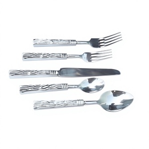 New Exquisite Design Metal Cutlery <b>Set</b> Premium Quality Finished <b>Dinnerware</b> Decorative Stainless Steel Silverware <b>Set</b> Cutleries - Product Image 1