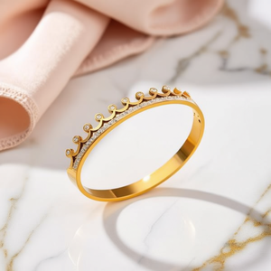 Bracciale a Corona in Acciaio Inossidabile Placcato Oro, Gioiello alla Moda, Regalo per Donne - Product Image 2