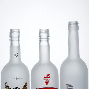 Bouteilles vides en silex givrées de 750ML avec étiquette personnalisée grande bouteille de <span class=keywords><strong>spiritueux</strong></span> en verre - Product Image 3