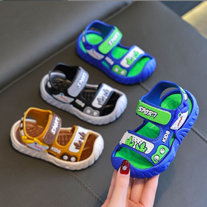 Sandales de plage pour enfants avec motif de <span class=keywords><strong>requin</strong></span> de dessin animé, sandales d'été pour garçons et filles avec semelles souples en forme d'animaux de dessin animé, sandales antidérapantes - Product Image 6