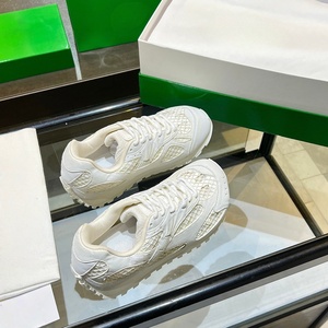 Chaussures de sport et de marche décontractées de haute qualité et tendance, élégantes pour hommes, avec doublure en mesh, toutes saisons - Product Image 4