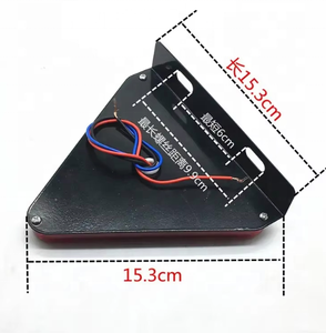 Nouveau feu arrière LED <span class=keywords><strong>triangulaire</strong></span> clair 24V à clignotement haute intensité pour camions lourds – Meilleures ventes - Product Image 5