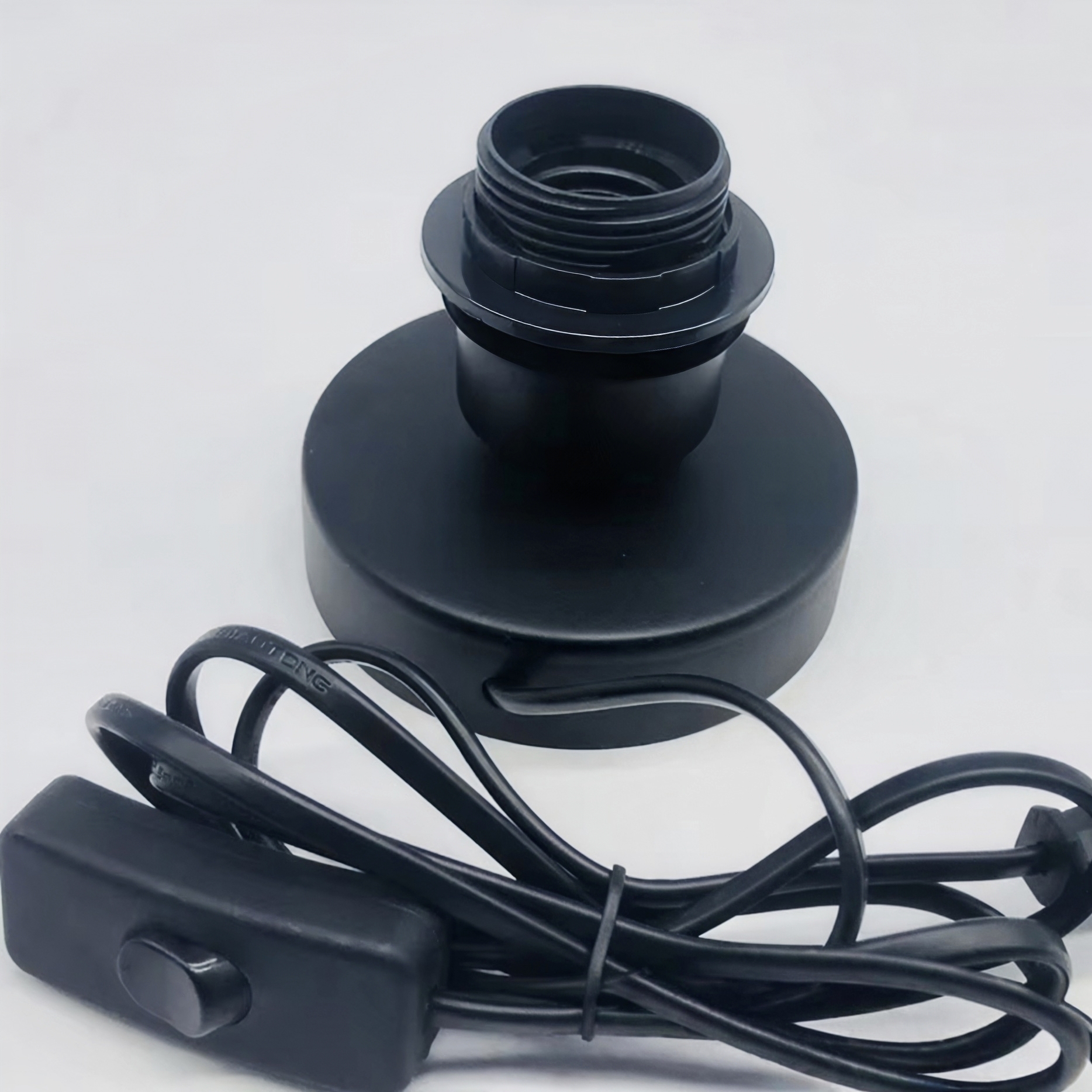 Wholesale Retro Brass E26 UL E27 Screw Cap Lamp Holder Simple Ceiling and Table Lamp Dual-purpose DIY Creative Lighting A012
