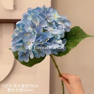 Ramo de Hortensias Artificiales Secret Garden, 18 cm de Diámetro, 53 cm de Largo, para Decoración de Bodas - Product Image 2
