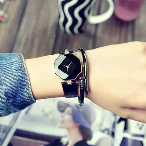 Art rétro coréen pour femmes personnalisé mode diamant à la mode <span class=keywords><strong>montre</strong></span>-ceinture à Quartz 2 pièces ensemble <span class=keywords><strong>Montre</strong></span> Connect <span class=keywords><strong>montre</strong></span> intelligente - Product Image 5