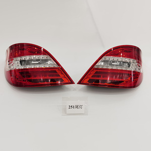 Feux arrière LED de remplacement pour Mercedes-Benz Classe R W251, gauche et droite - Product Image 2