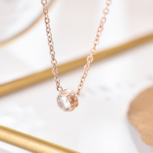 Collier tendance en acier inoxydable avec pendentif <span class=keywords><strong>cercle</strong></span> géométrique délicat en zircon CZ et chaîne serpent pour femme - Product Image 3