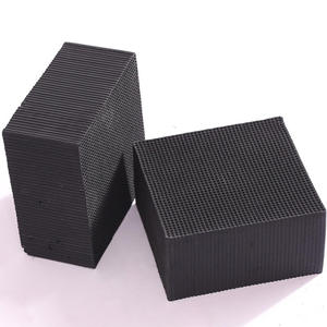 Carbón activado de nido de abeja Jiangsu Square para el tratamiento de gases y aguas residuales, carbón negro de cáscara de coco, astillas de madera, cáscaras de frutas - Product Image 2