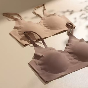 Sujetador Deportivo de Talla Grande para Mujer, con Push-Up, Cómodo, Transpirable, sin Varillas, de Punto, con Logotipo, Venta al por Mayor Directa de Fábrica OEM - Product Image 5