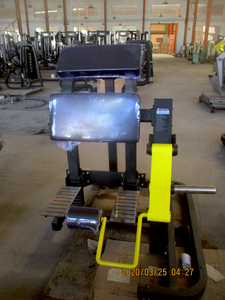 Machine à flexions de cuisses debout professionnelle, robuste, charge par disques 150 kg, équipement d'entraînement de force pour l'isolement des ischio-jambiers - Product Image 3