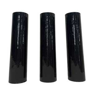 Film PE étirable noir durable de 30cm x 100m pour la protection des produits d'emballage d'épicerie pendant l'expédition - Product Image 1