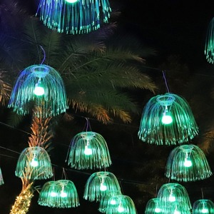 Sáng Tạo LED Sợi Quang Sứa Mặt Dây Chuyền Đèn Đầy Màu Sắc Trần Đèn Chùm Cho Đám Cưới Ngoài Trời Đảng Trang Trí Sân Khấu - Product Image 3