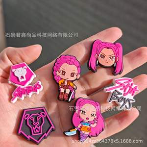 Breloques de chaussures Kpop « Witch Hunting Group » en gros, décorations de chaussures <span class=keywords><strong>Anime</strong></span>, accessoires mignons pour sabots – Vente chaude - Product Image 4