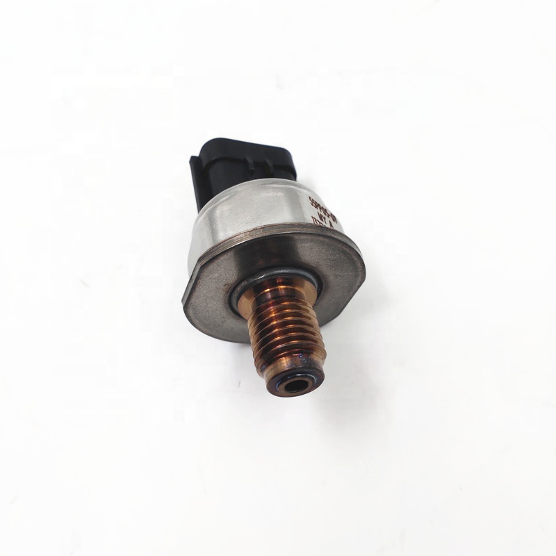 Diesel parts Common Rail Fuel High Pressure Sensor 55PP3-02 55PP302 55PP05-01 55PP0501for diesel engine