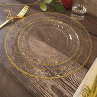 Vente en gros d'assiettes rondes en plastique jetables à bord dorées vaisselle de luxe d'assiettes transparentes à bord doré pour mariage, banqunt et fête