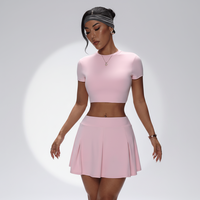 Ensemble de vêtements de yoga pour femmes personnalisé, haut à manches courtes à col rond, short taille haute avec poche latérale avant, extensible dans quatre directions, 2 pièces