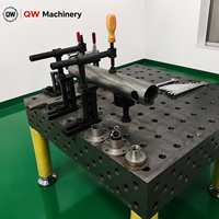 Plateforme de soudage en acier flexible 3D D16, table de travail de positionnement robuste pour l'assemblage en usine, personnalisable