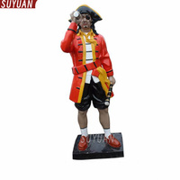 Figurine pirate des caraïbes en fibre de verre grandeur nature personnalisée personnages de films TV peints à la main Sculpture réaliste décoration extérieure
