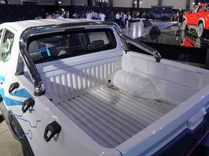 Pick-up électrique MAXUS Xingji EV 2026, édition Confort, autonomie 515 km, 177 CV, propulsion arrière, moteur 130 kW, 4 portes, 5 places, importé de Chine - Product Image 4