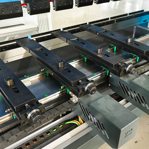 Norme d'économie d'énergie avec 5 axes en option 8 axes CNC plieuse tôle 110T presse plieuse hybride - Product Image 5